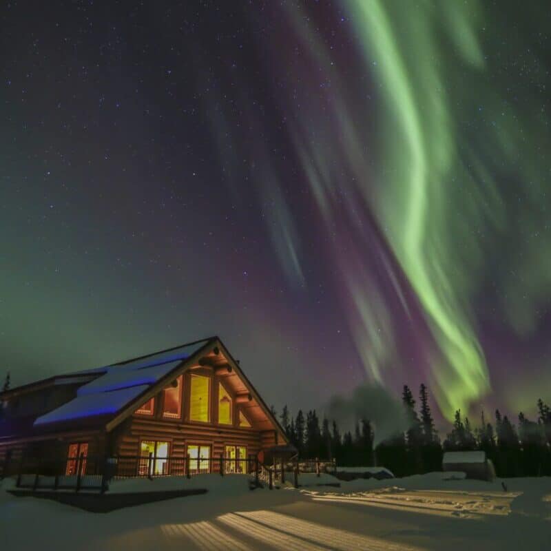 https://www.discovercanadatours.com/wp-content/uploads/2022/05/AuroraatNLR0046-scaled-e1657222391250.jpg