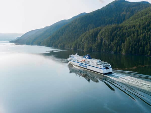 https://www.discovercanadatours.com/wp-content/uploads/2022/05/Inside_Passage_2.jpg-e1656012085912-600x449.jpg