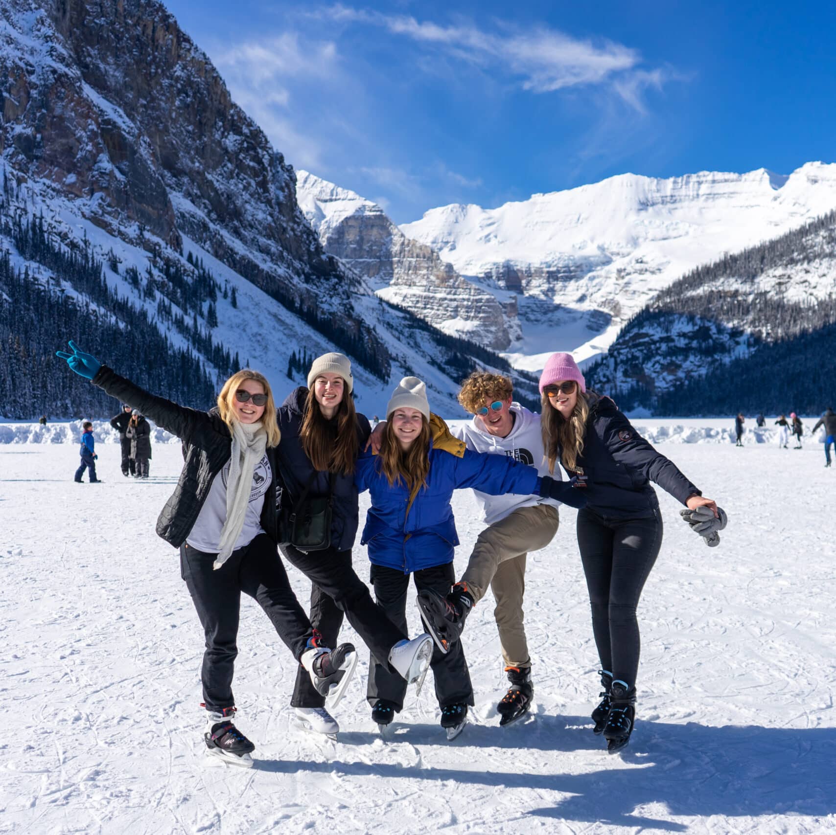 https://www.discovercanadatours.com/wp-content/uploads/2022/05/©Lisanne_Smeele_Rockies_Winter_Classic_2022-20-scaled-e1657645447174.jpg