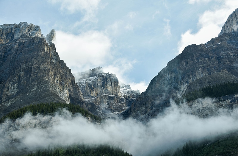 https://www.discovercanadatours.com/wp-content/uploads/2022/06/48408929441_977a8624d6_o.jpg
