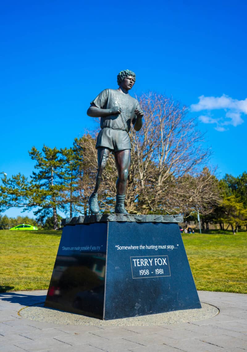 https://www.discovercanadatours.com/wp-content/uploads/2022/06/RDVTour_Victoria4-scaled-e1657678374718.jpg