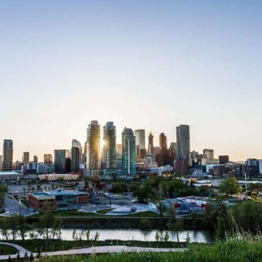 https://www.discovercanadatours.com/wp-content/uploads/2022/07/Calgary2-scaled-e1657147326731.jpg