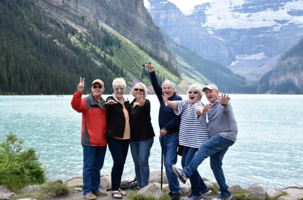 https://www.discovercanadatours.com/wp-content/uploads/2022/07/LakeLouise_4-600x397.jpg