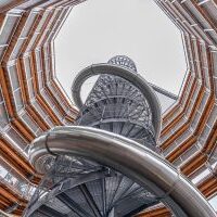 https://www.discovercanadatours.com/wp-content/uploads/2022/07/Malahat-SkyWalk-internal-tower-view-2022-300x200-1-e1657824841424.jpg