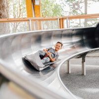 https://www.discovercanadatours.com/wp-content/uploads/2022/07/MalahatSkywalk_Lifestyle-4506-1-300x200-1-e1657824784821.jpg