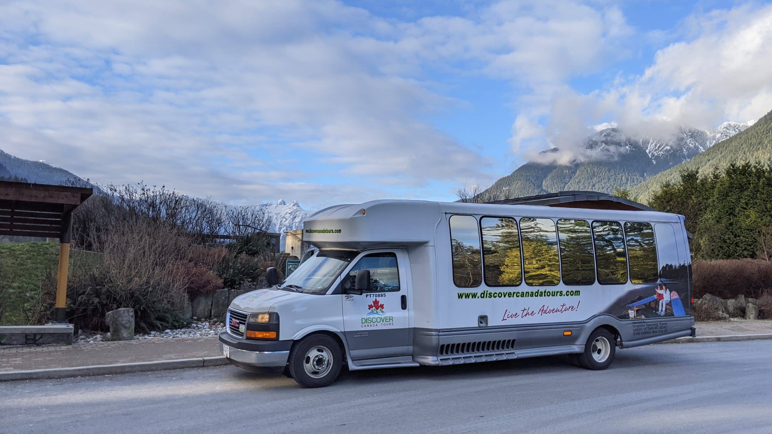 https://www.discovercanadatours.com/wp-content/uploads/2022/07/PXL_20210209_233812162-scaled.jpg