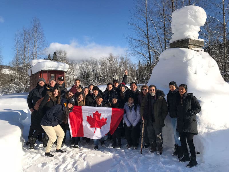 https://www.discovercanadatours.com/wp-content/uploads/2022/07/©DCT-LastSpike-RockiesWinter.jpg