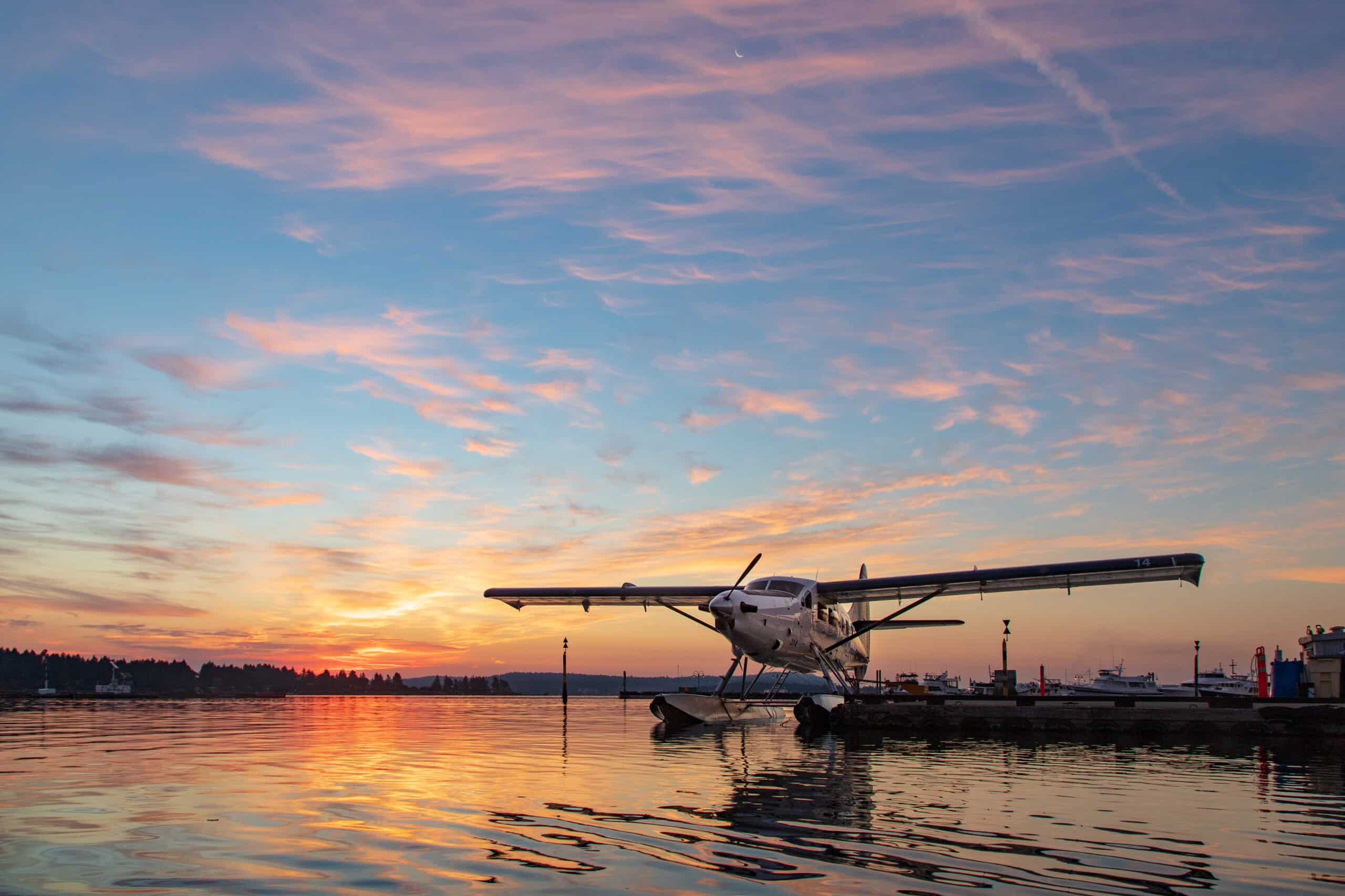 https://www.discovercanadatours.com/wp-content/uploads/2022/10/DestinationVancouver_HarbourAir-scaled.jpg