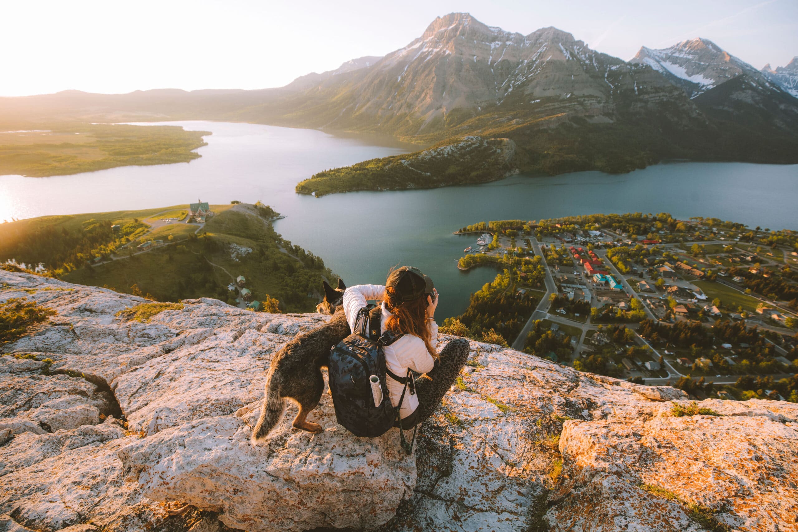 https://www.discovercanadatours.com/wp-content/uploads/2022/12/Waterton_DestinationTravelAlberta16-scaled.jpg