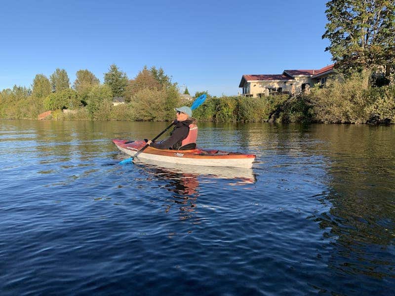 https://www.discovercanadatours.com/wp-content/uploads/2022/12/©DCT-Kayaking-CampbellRiver.jpeg