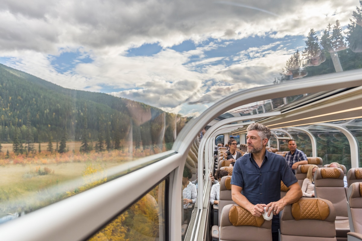 https://www.discovercanadatours.com/wp-content/uploads/2023/05/RM18_Onboard_GoldLeaf_Service_Interior©Rocky-Mountaineer_72-1.jpg