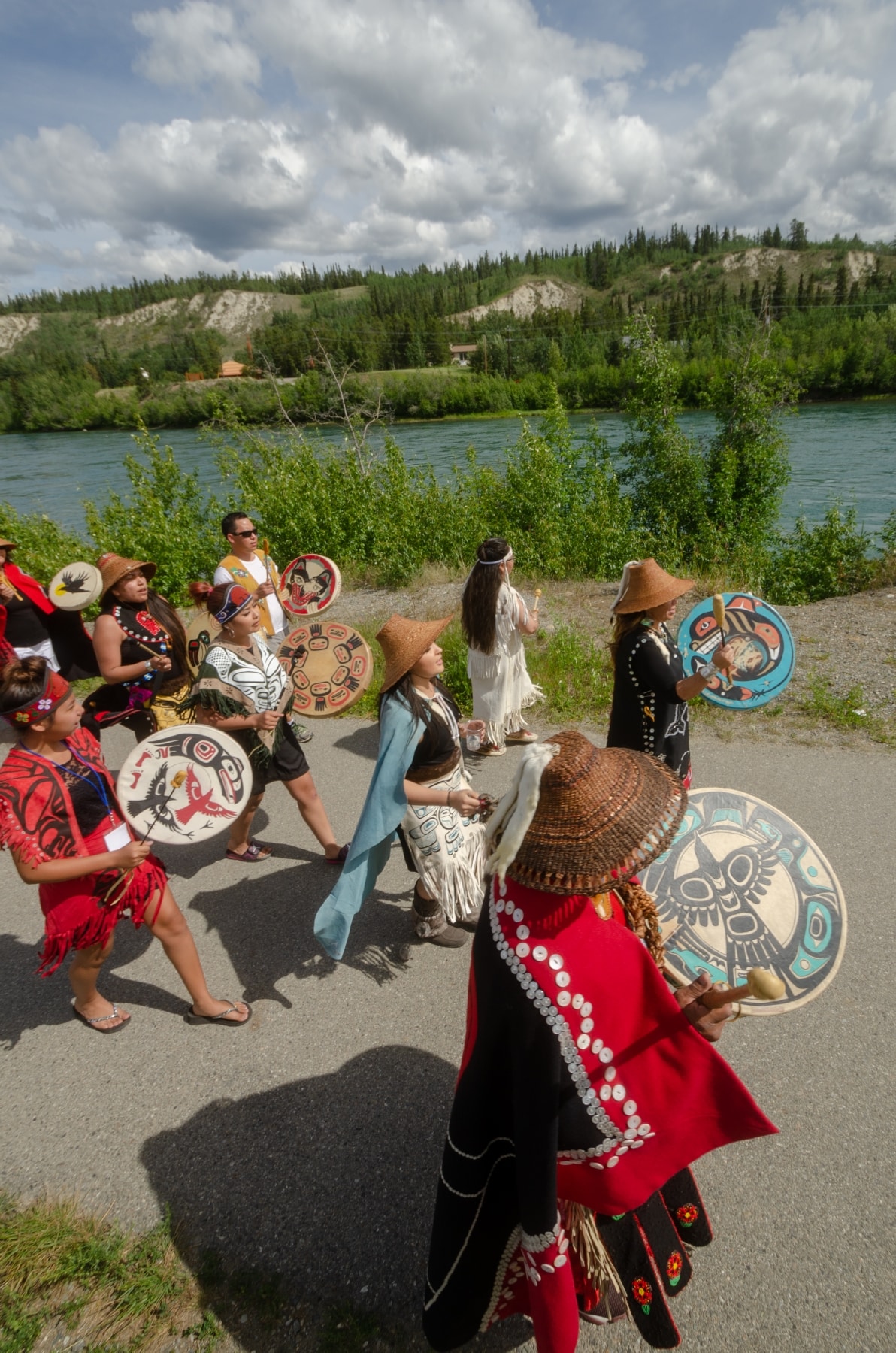 https://www.discovercanadatours.com/wp-content/uploads/2023/06/©-Government-of-Yukon_Adaka_Sumer_Festival_2017.jpg