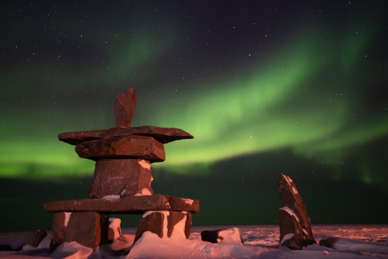 https://www.discovercanadatours.com/wp-content/uploads/2023/10/©FrontiersNorthAdventures-AbbyMatheson-NorthernLights.jpg