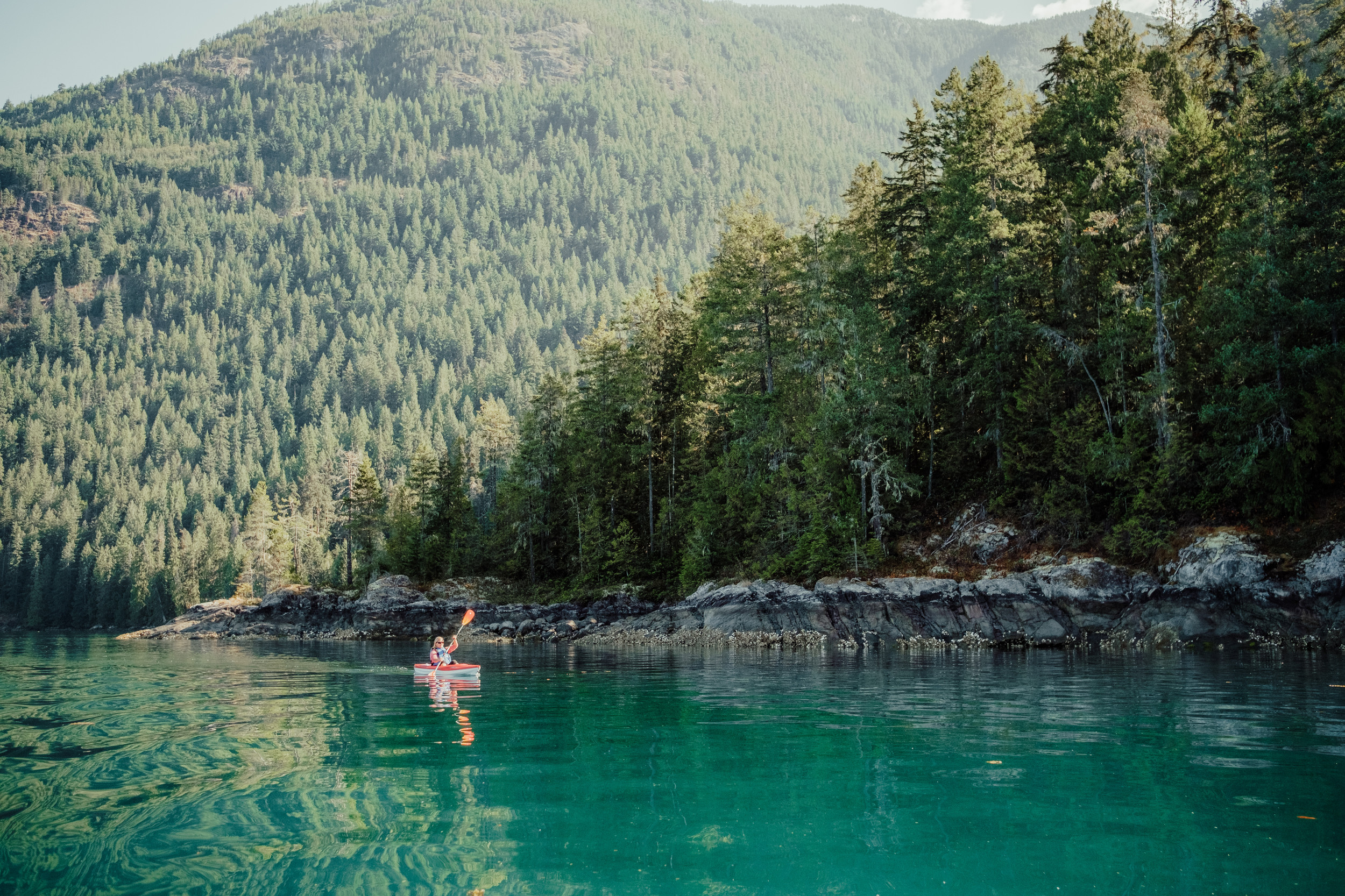https://www.discovercanadatours.com/wp-content/uploads/2025/05/Kayak-©Klahoose-Wilderness-Resort.jpg