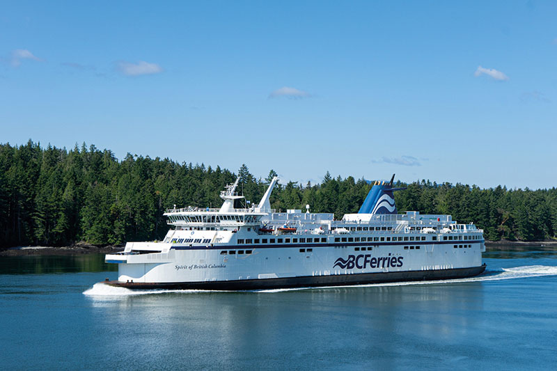 https://www.discovercanadatours.com/wp-content/uploads/2025/10/©DCT-LisanneSmeele-BCFerries-VSVI-Carousel-2-800x533-1.jpg