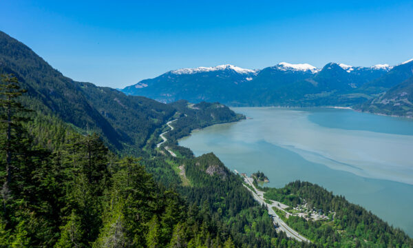 https://www.discovercanadatours.com/wp-content/uploads/2025/10/©LisanneSmeele-S2S-WhistlerSeaToSky-Header-2000x1200-4-600x360.jpg