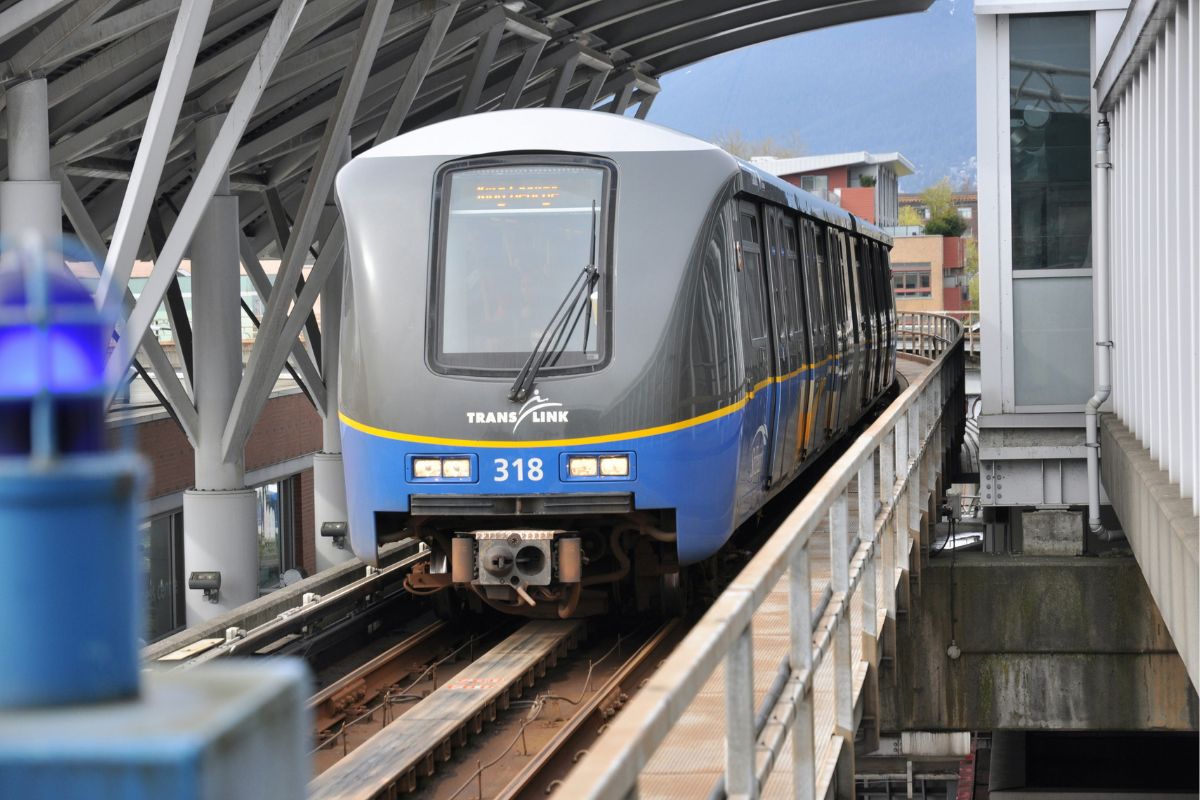 https://www.discovercanadatours.com/wp-content/uploads/2026/05/©Unsplash-DiegoMazz-VancouverSkytrain-1200x800-1.png