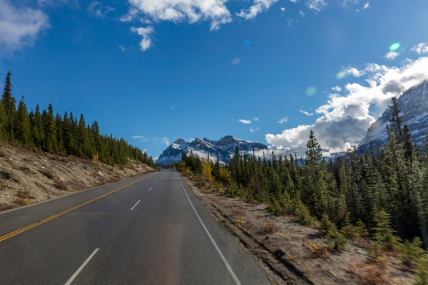 https://www.discovercanadatours.com/wp-content/uploads/2026/07/©BanffJasperCollectionbyPursuit-AlongJasperNationalPark-2400x1600-1-600x400.png